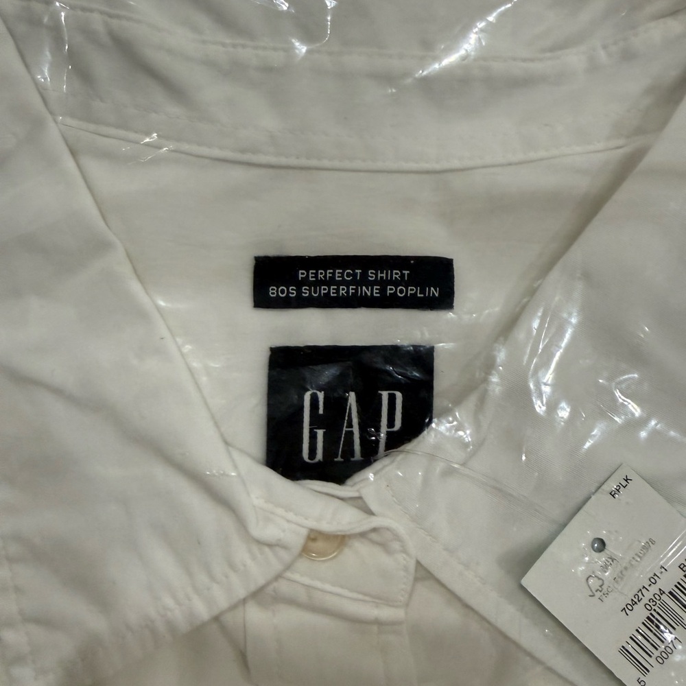 GAP Classic White Shirt